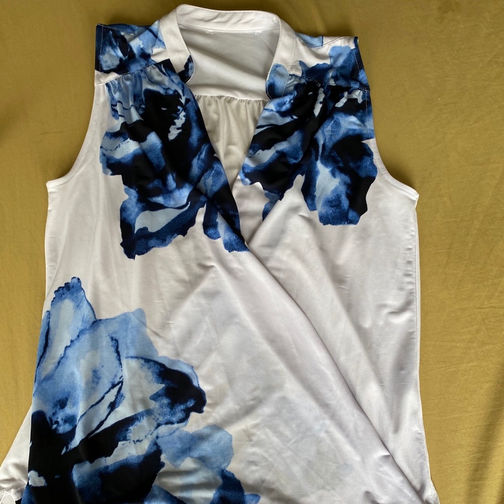 Woman’s tank top (Brand new)